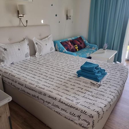 Blaxy Resort Stefi Cu Acces La Piscine Gratuit Douăzeci şi Trei August Kültér fotó