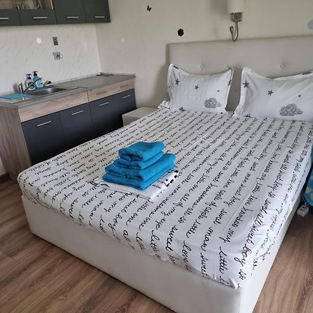 Blaxy Resort Stefi Cu Acces La Piscine Gratuit Douăzeci şi Trei August Kültér fotó