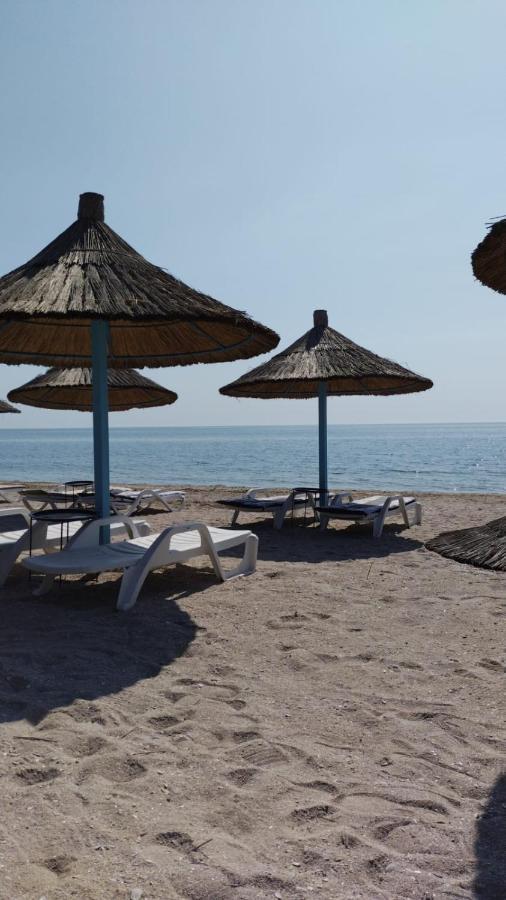 Blaxy Resort Stefi Cu Acces La Piscine Gratuit Douăzeci şi Trei August Kültér fotó