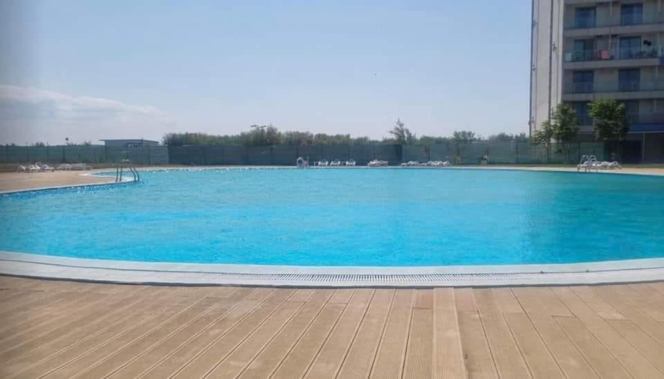 Blaxy Resort Stefi Cu Acces La Piscine Gratuit Douăzeci şi Trei August Kültér fotó