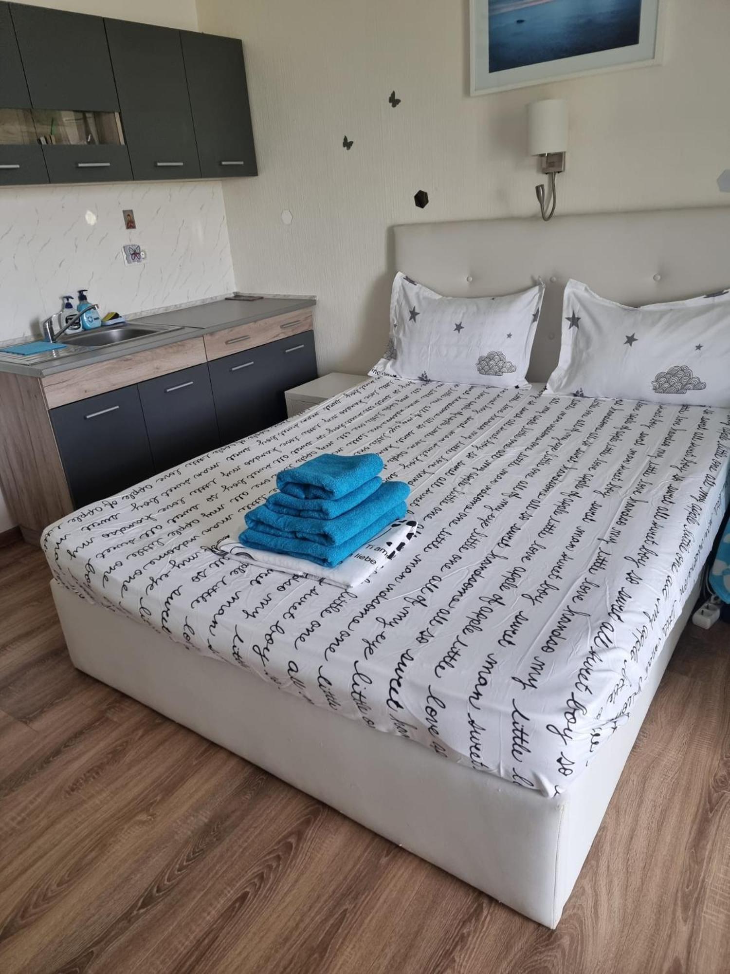 Blaxy Resort Stefi Cu Acces La Piscine Gratuit Douăzeci şi Trei August Kültér fotó